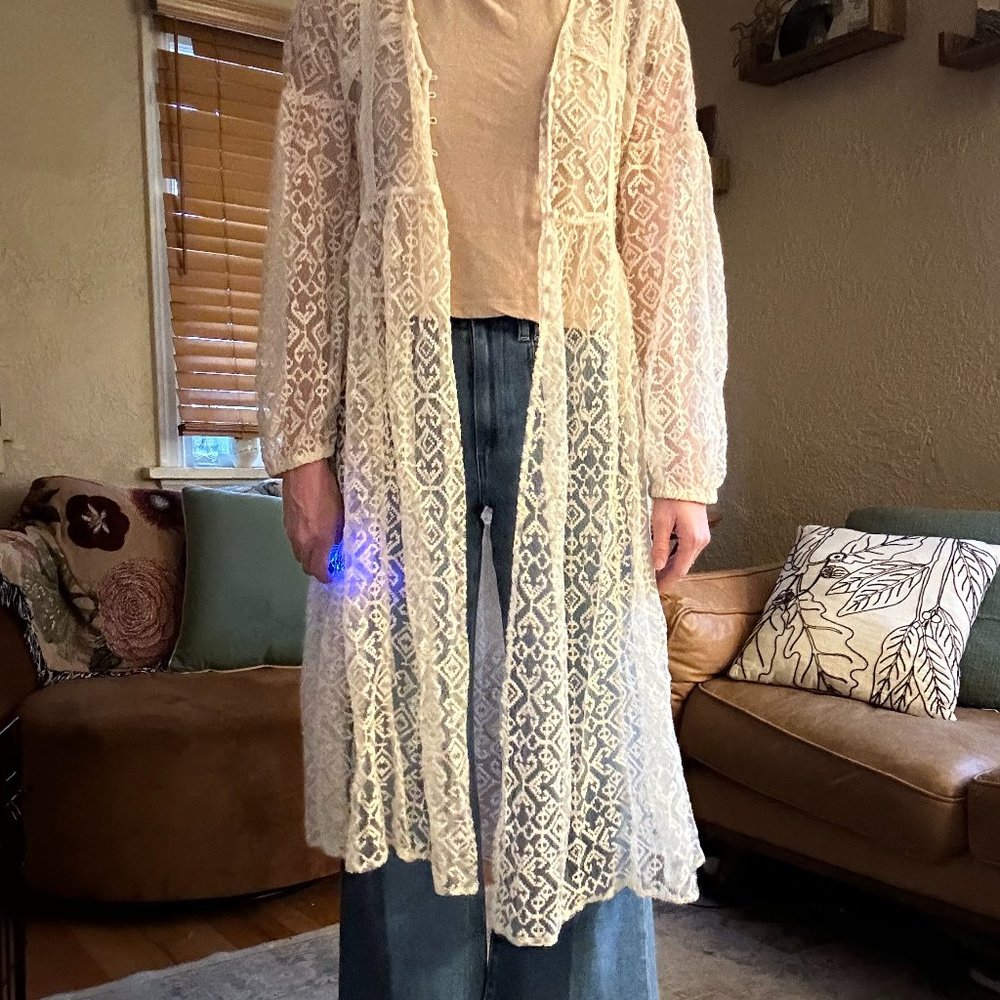 ANTHROPOLOGIE LACE DUSTER